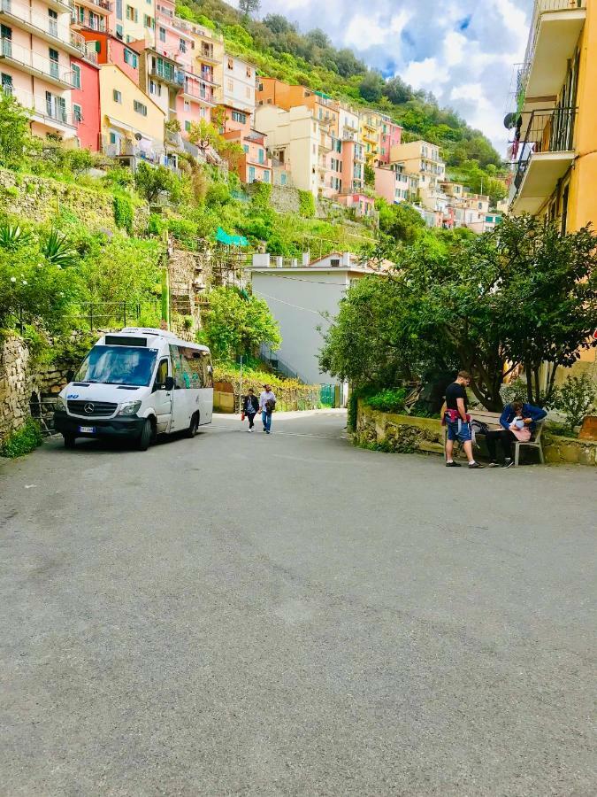 Willy'S Apartment Manarola Exterior photo